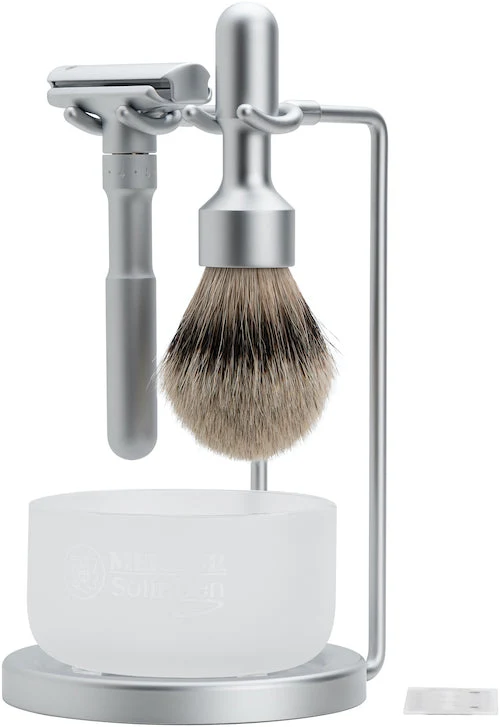 Merkur 4750 – Stand for Future Razor and Brush, Satin Chrome Finish - Image 2