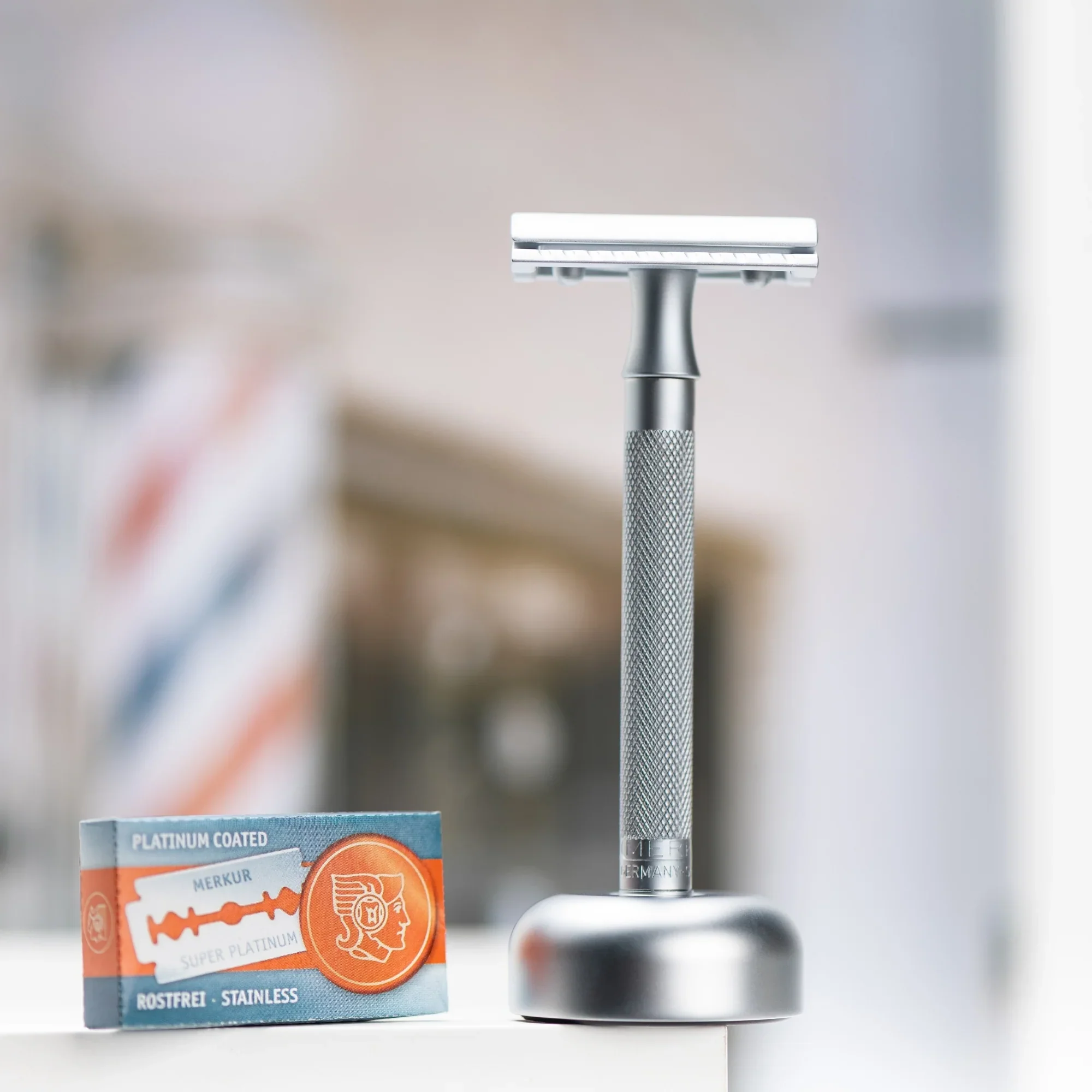 Merkur Razor Set 2-pieces (Razor 22 002 and Stand 4005 002), Matt Chrome, MK-2281002 - Image 3
